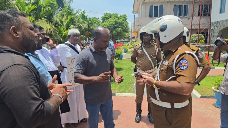 Protest against wind farm in Mannar continues for 24th day (1)