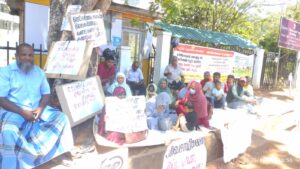 Trinco farmers protest