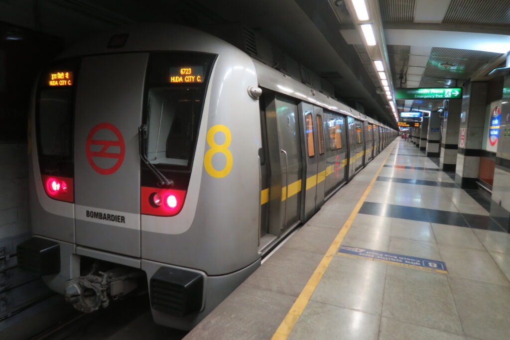 DelhiMetroYellowLine-1024x683.jpg