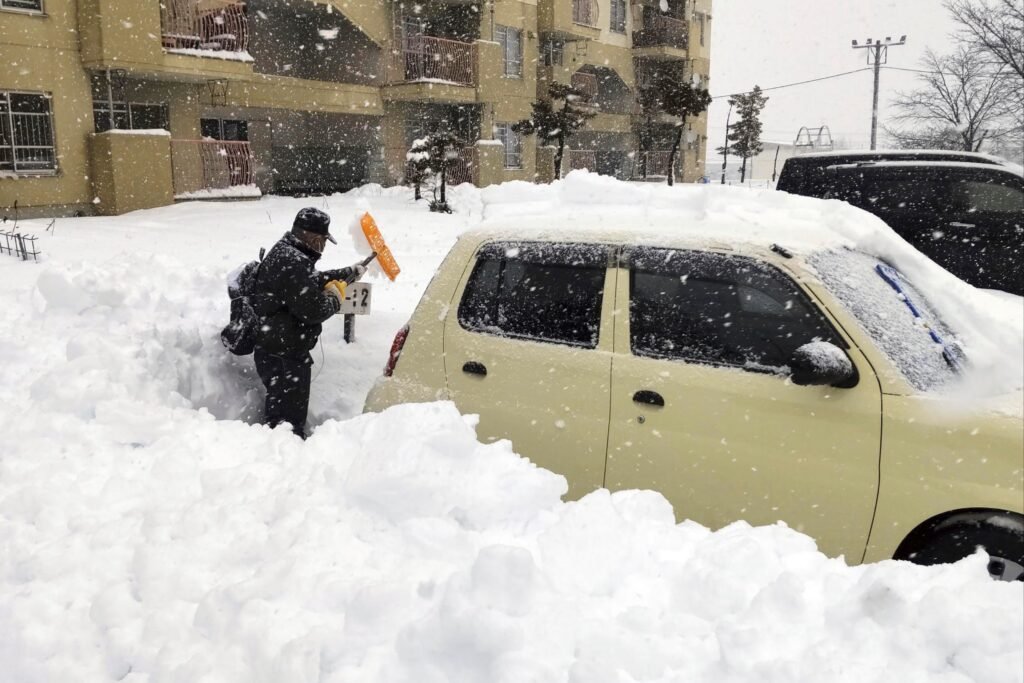 Heavy-snowfall-in-Japan-leaves-at-least-45-dead-1024x683.jpg